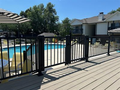 Commercial fence installation south Jefferson County KY